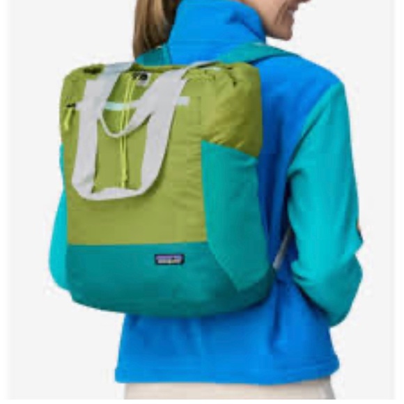 Patagonia Handbags - NWT- Patagonia Ultralight Black Hole Tote Pack 27L